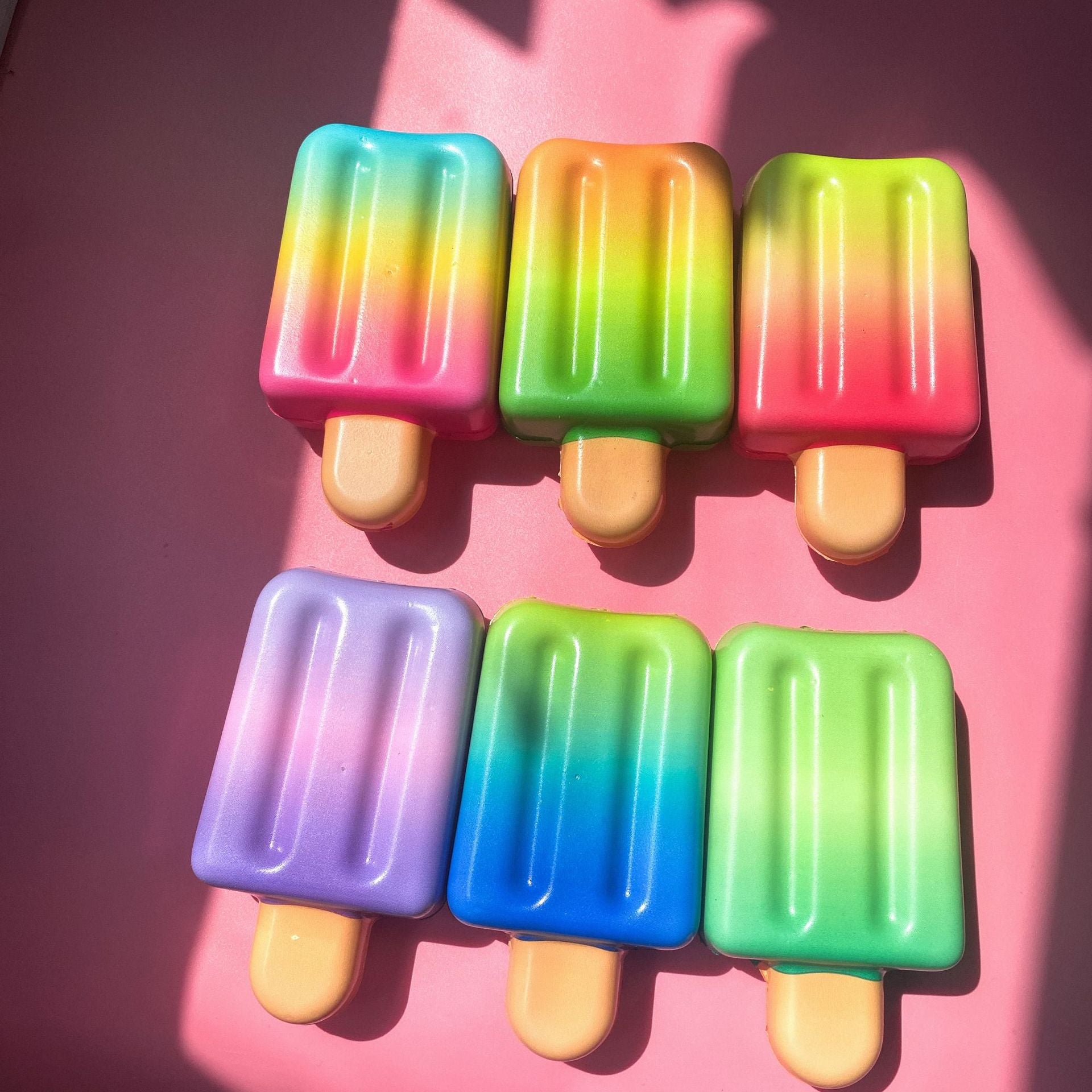 New ice cream popsicle popsicle pinch music decompression decompression toy slow rebound creative vent ice cream rainbow color