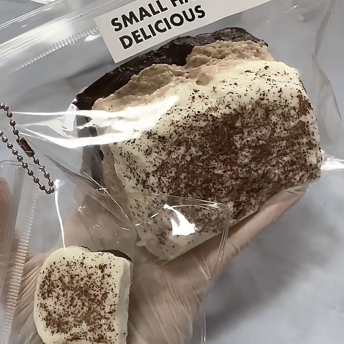 Xiaohongshu's same style artificial tiramisu pinch three-layer super thick toast pinch mud-like slow rebound decompression toy