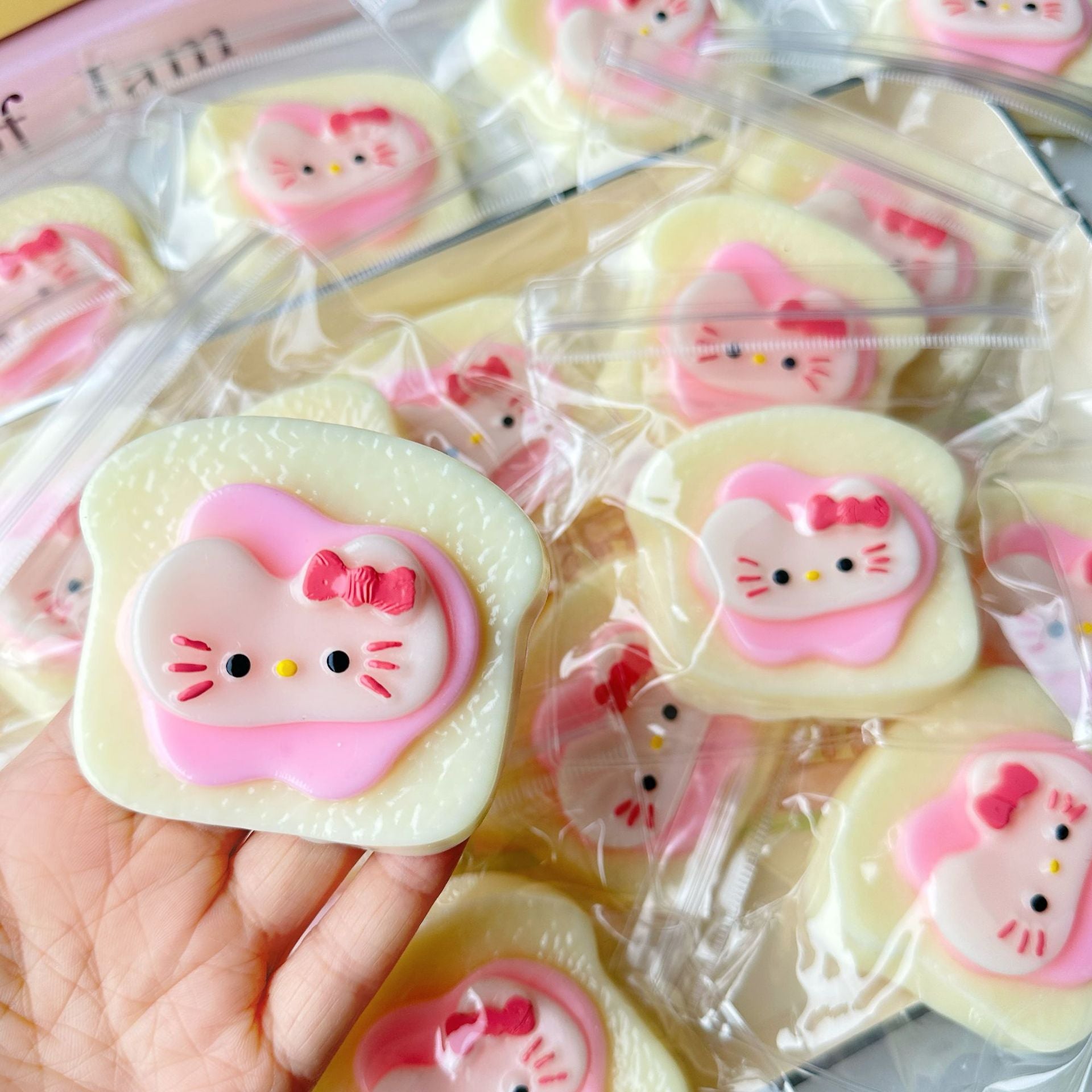 Speechless small steamed buns, pinch Le water feeling burst pulp, cream feeling decompression DIY food grade silicone homemade decompression toy